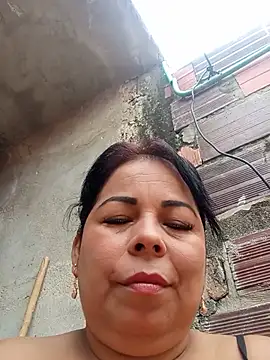 Snapshot of mother2-divorced chatting on June 18, 1:48 pm mother2-divorced online show from June 18, 1:48 pm