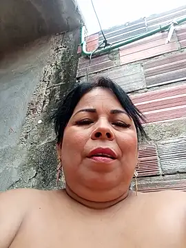 Snapshot of mother2-divorced chatting on July 6, 1:41 pm mother2-divorced online show from July 6, 1:41 pm