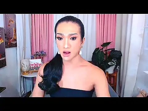 Snapshot of DianaFierce chatting on November 24, 6:18 pm DianaFierce online show from November 24, 6:18 pm