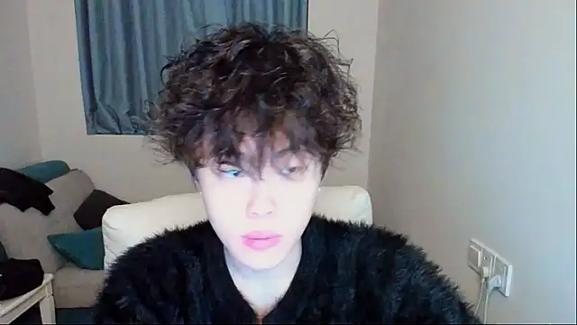 L1kuto online show from November 24, 11:54 am