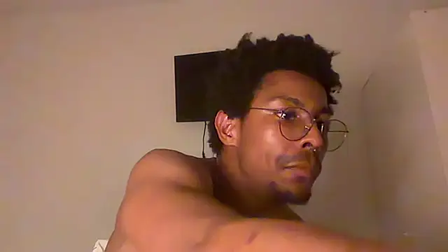Snapshot of Albert_Madrid chatting on June 24, 5:12 pm Albert Madrid online show from June 24, 5:12 pm