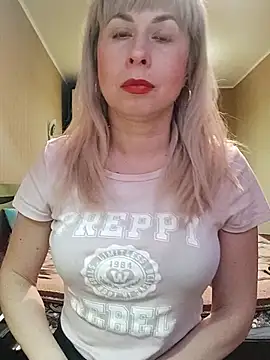 SelinaLovqx online show from January 8, 10:28 am