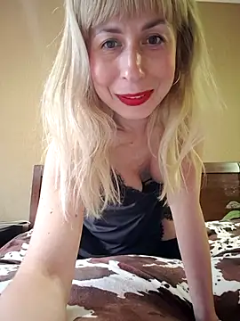 SelinaLovqx online show from June 13, 7:50 am