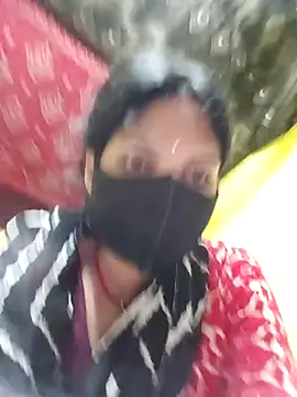 Snapshot of Shreya-750 chatting on January 10, 11:42 pm Shreya-750 online show from January 10, 11:42 pm