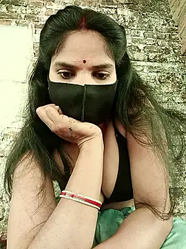 Snapshot of Shreya-750 chatting on March 8, 6:39 am Shreya-750 online show from March 8, 6:39 am