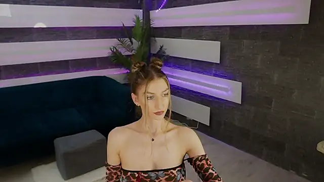 SexyCelline online show from June 25, 4:12 am