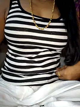 Ezabelljohn online show from April 2, 6:11 am