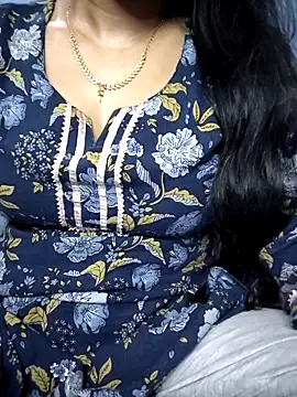 Ezabelljohn online show from April 27, 6:06 pm