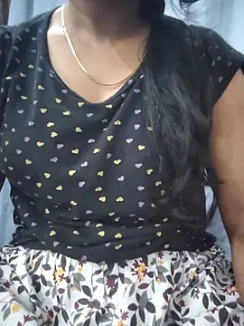 Ezabelljohn online show from June 15, 7:21 am