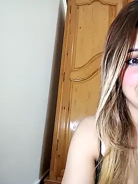 Snapshot of indilasixeey chatting on April 19, 5:23 pm indilasixeey online show from April 19, 5:23 pm