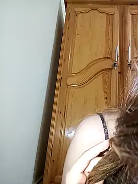 Snapshot of indilasixeey chatting on May 2, 2:22 pm indilasixeey online show from May 2, 2:22 pm