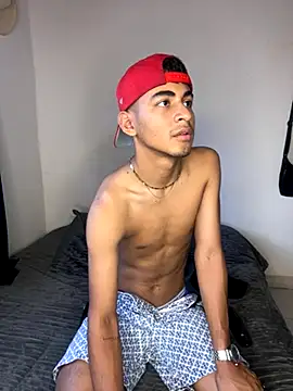 Snapshot of Daniel_Hot276 chatting on November 18, 9:52 pm Daniel Hot276 online show from November 18, 9:52 pm