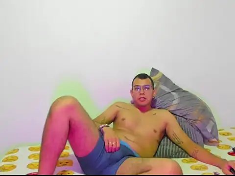 Snapshot of Daniel_Hot276 chatting on November 26, 3:07 am Daniel Hot276 online show from November 26, 3:07 am