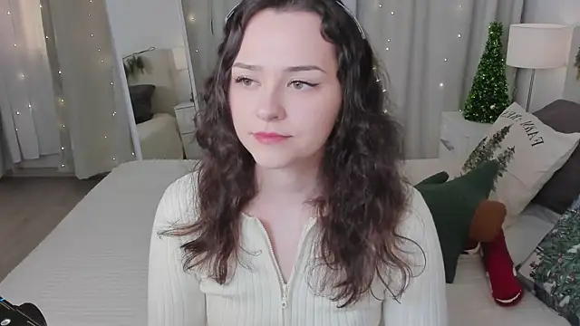 Snapshot of Camilla_Rowen chatting on December 18, 8:59 pm Camilla Rowen online show from December 18, 8:59 pm