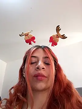 Lunatemptress4 online show from December 1, 1:16 pm