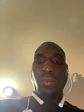 Snapshot of DiabloDicc74 chatting on March 25, 9:37 am DiabloDicc74 online show from March 25, 9:37 am