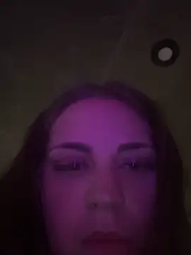 elliepixie online show from November 18, 5:23 am