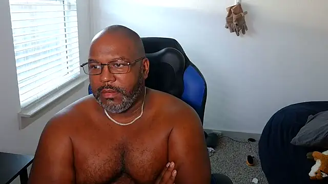 Snapshot of SplendaDaddy50 chatting on July 27, 2:46 pm SplendaDaddy50 online show from July 27, 2:46 pm