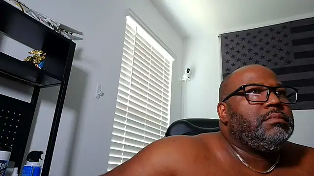 Snapshot of SplendaDaddy50 chatting on July 29, 6:06 pm SplendaDaddy50 online show from July 29, 6:06 pm