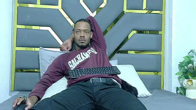 Snapshot of Neytanmalcon chatting on November 8, 5:07 am Neytanmalcon online show from November 8, 5:07 am