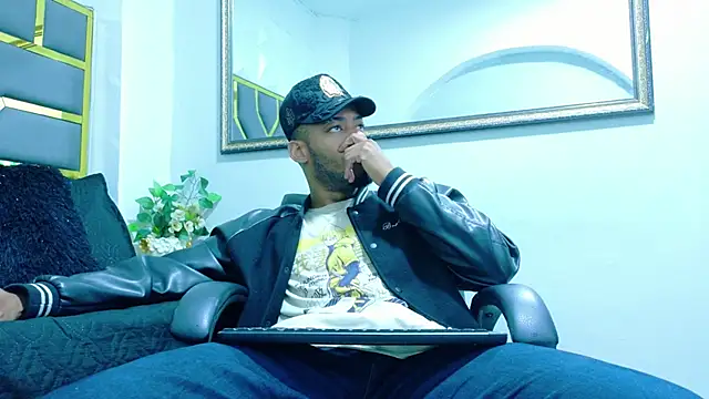 Snapshot of Neytanmalcon chatting on November 29, 8:34 pm Neytanmalcon online show from November 29, 8:34 pm