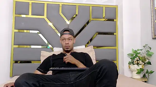 Snapshot of Neytanmalcon chatting on December 4, 4:16 pm Neytanmalcon online show from December 4, 4:16 pm