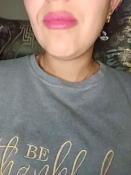 Sexy-girl online show from May 12, 10:18 pm