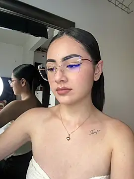 IslaCole online show from February 12, 9:54 pm