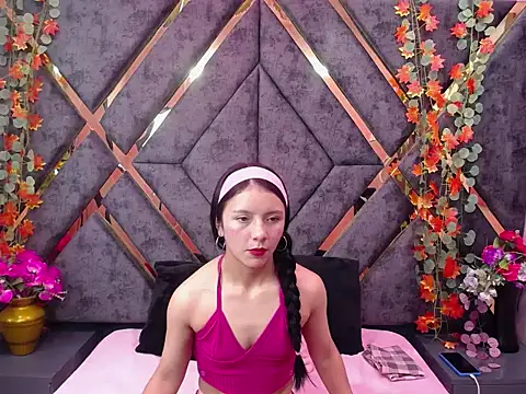 Snapshot of JulietaDiamond chatting on November 24, 7:35 pm JulietaDiamond online show from November 24, 7:35 pm