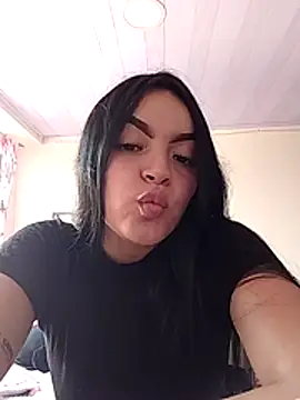 Snapshot of Nuvi_jonhs chatting on October 30, 8:20 pm Nuvi jonhs online show from October 30, 8:20 pm