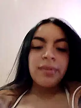 Snapshot of Nuvi_jonhs chatting on November 8, 9:46 pm Nuvi jonhs online show from November 8, 9:46 pm