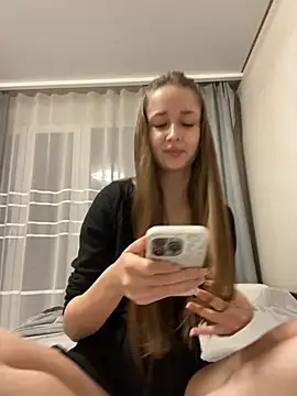 Snapshot of Angel_hotyy chatting on October 29, 7:37 pm Angel hotyy online show from October 29, 7:37 pm