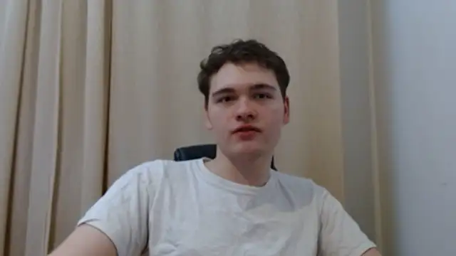 Snapshot of danielxfun chatting on January 13, 4:56 pm danielxfun online show from January 13, 4:56 pm