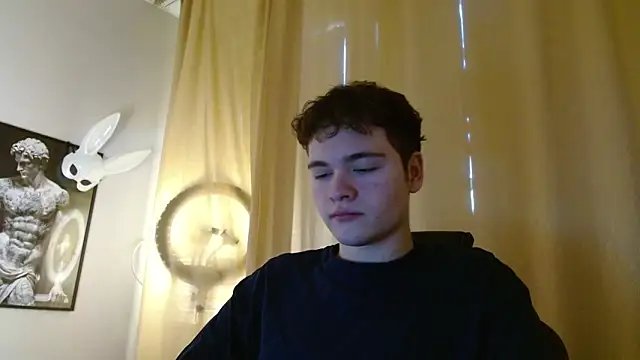 Snapshot of danielxfun chatting on January 19, 8:51 am danielxfun online show from January 19, 8:51 am