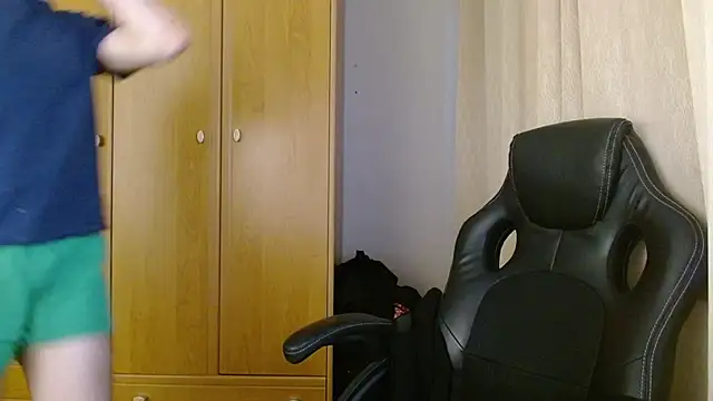 Snapshot of danielxfun chatting on February 18, 3:19 pm danielxfun online show from February 18, 3:19 pm