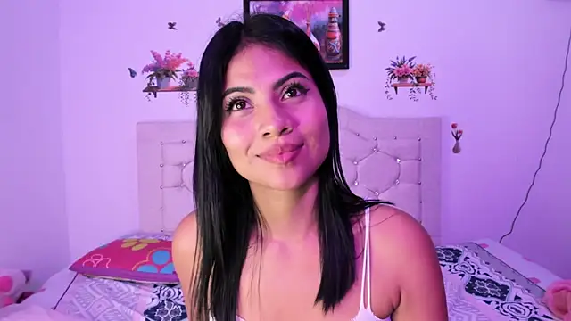 Snapshot of sadie_grey chatting on November 20, 5:18 am sadie grey online show from November 20, 5:18 am