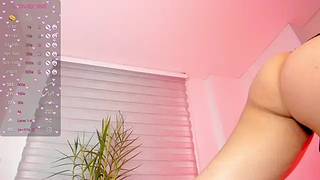 Snapshot of imsofi_kf chatting on November 17, 5:19 pm imsofi kf online show from November 17, 5:19 pm