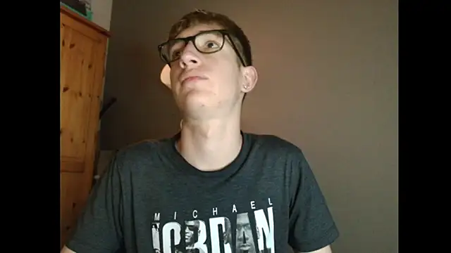 Erick Taylor3 online show from December 19, 7:54 pm