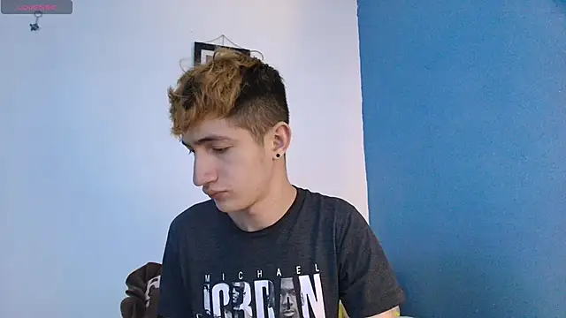 Erick Taylor3 online show from June 27, 8:36 pm