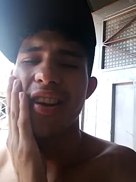 Snapshot of Damian_Fort_ chatting on October 24, 6:48 pm Damian Fort  online show from October 24, 6:48 pm