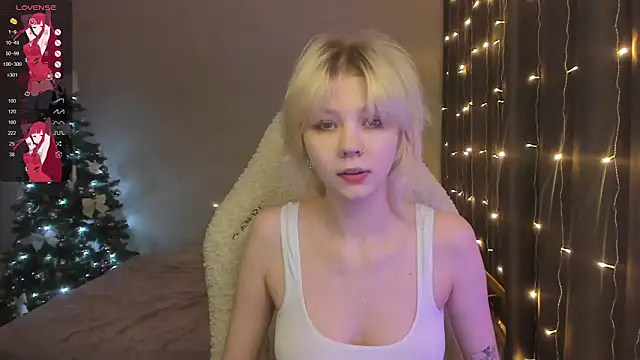 Snapshot of TenderTwos chatting on December 13, 10:37 pm TenderTwos online show from December 13, 10:37 pm