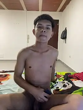 Snapshot of Cristianjo99 chatting on October 23, 2:44 am Cristianjo99 online show from October 23, 2:44 am