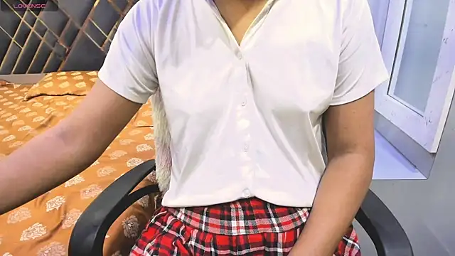 Snapshot of IndianKittey chatting on November 2, 1:08 am IndianKittey online show from November 2, 1:08 am