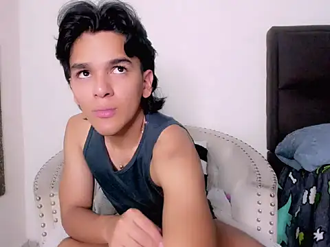 Snapshot of Salomon_Mendoza chatting on December 18, 12:49 am Salomon Mendoza online show from December 18, 12:49 am