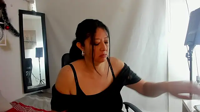 tatis sofia online show from January 6, 1:26 pm