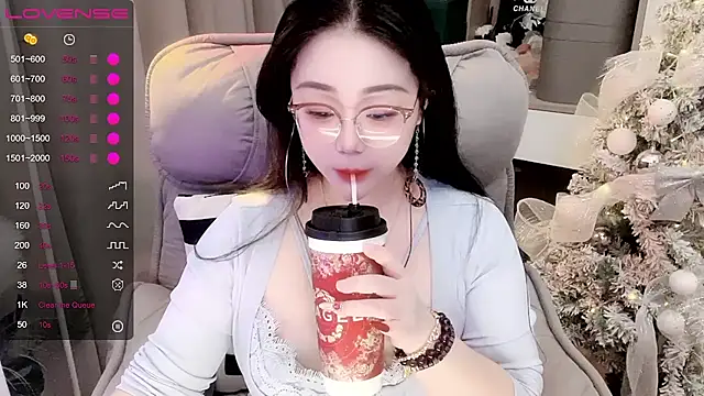 Snapshot of Monica-666888- chatting on November 4, 5:23 pm Monica-666888- online show from November 4, 5:23 pm