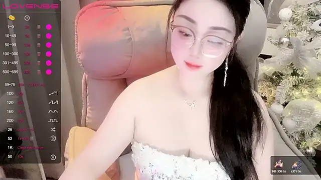 Snapshot of Monica-666888- chatting on May 20, 6:52 am Monica-666888- online show from May 20, 6:52 am