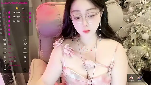 Snapshot of Monica-666888- chatting on July 24, 2:48 pm Monica-666888- online show from July 24, 2:48 pm