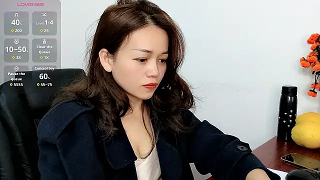 Snapshot of Ella-61 chatting on November 13, 12:42 am Ella-61 online show from November 13, 12:42 am