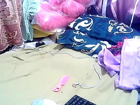 Snapshot of Sweetpinay_mature chatting on May 9, 12:38 am Sweetpinay mature online show from May 9, 12:38 am